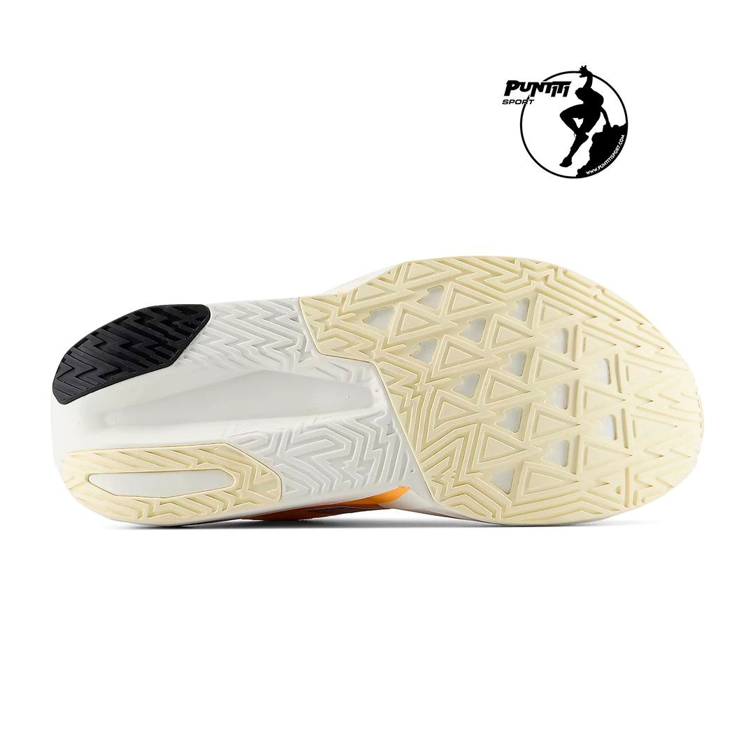 ZAPATILLAS NEW BALANCE FUELCELL REBEL V5 WOMEN - Imagen 4